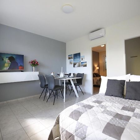 Scenic Holiday Home In Bibinje Near Sea Bagian luar foto