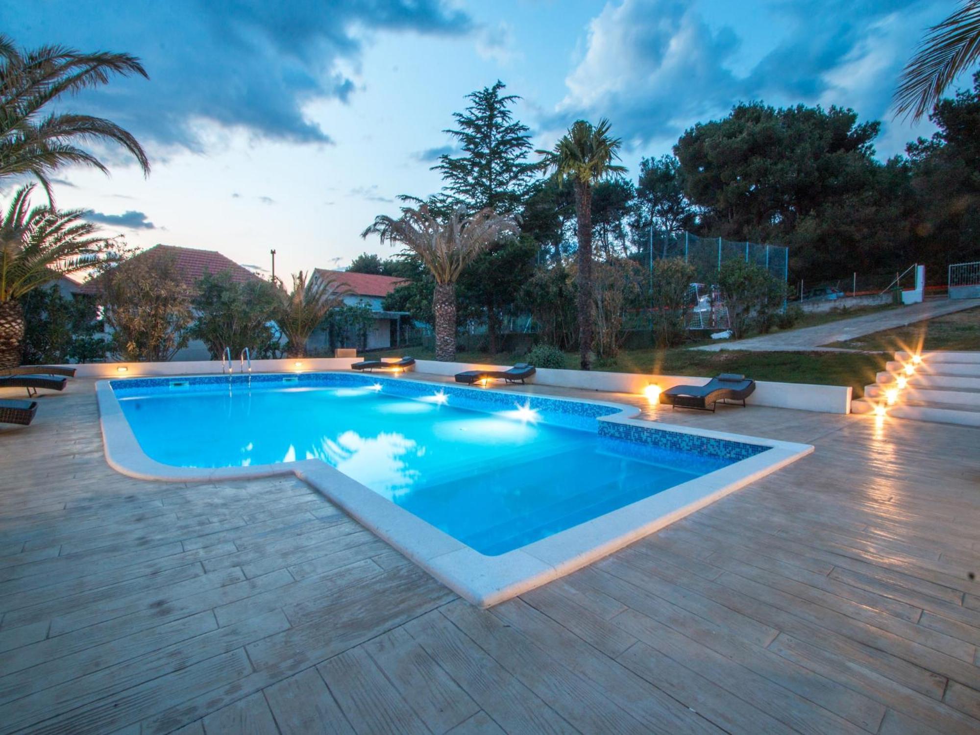 Scenic Holiday Home In Bibinje Near Sea Bagian luar foto