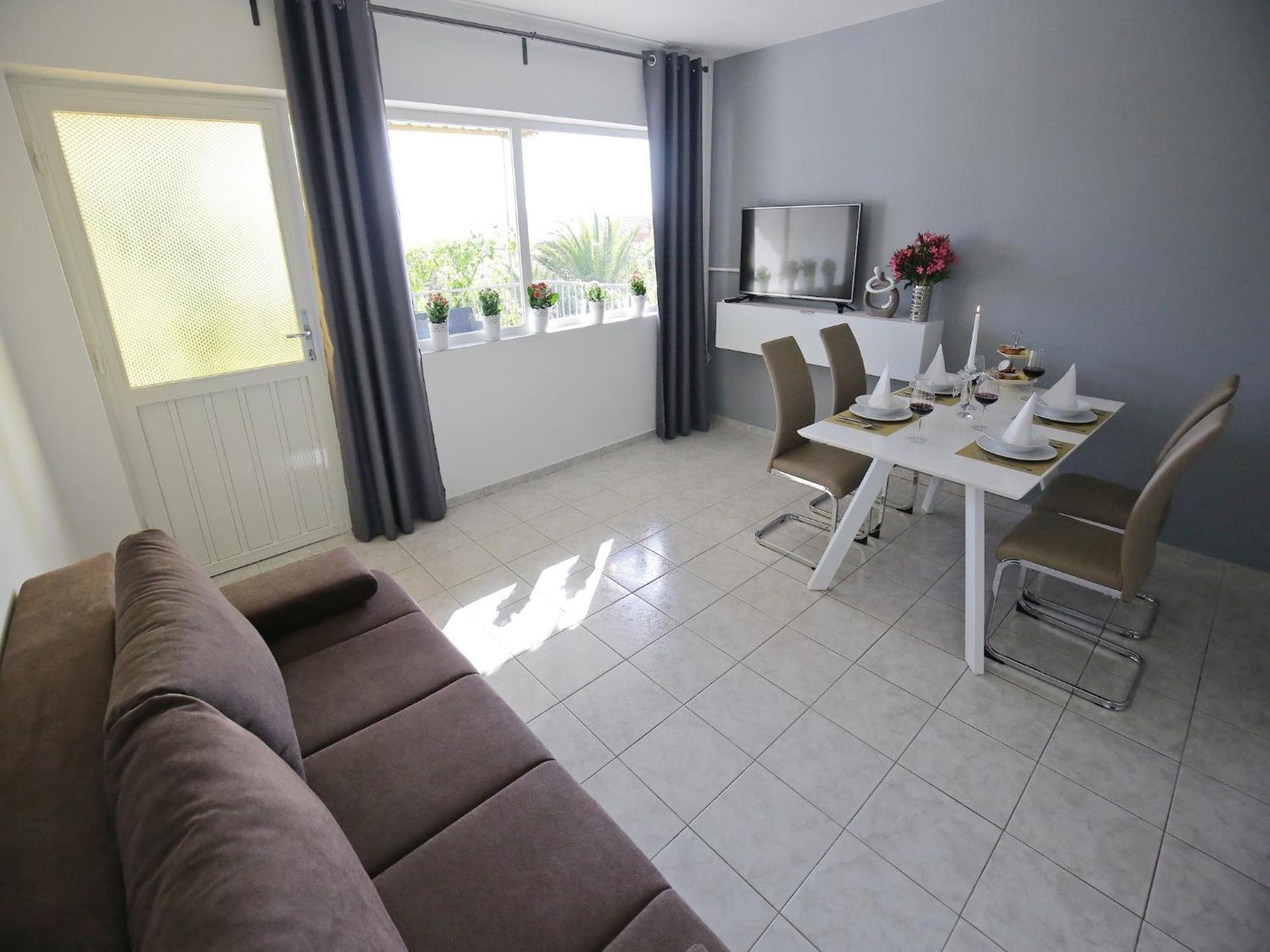 Scenic Holiday Home In Bibinje Near Sea Bagian luar foto
