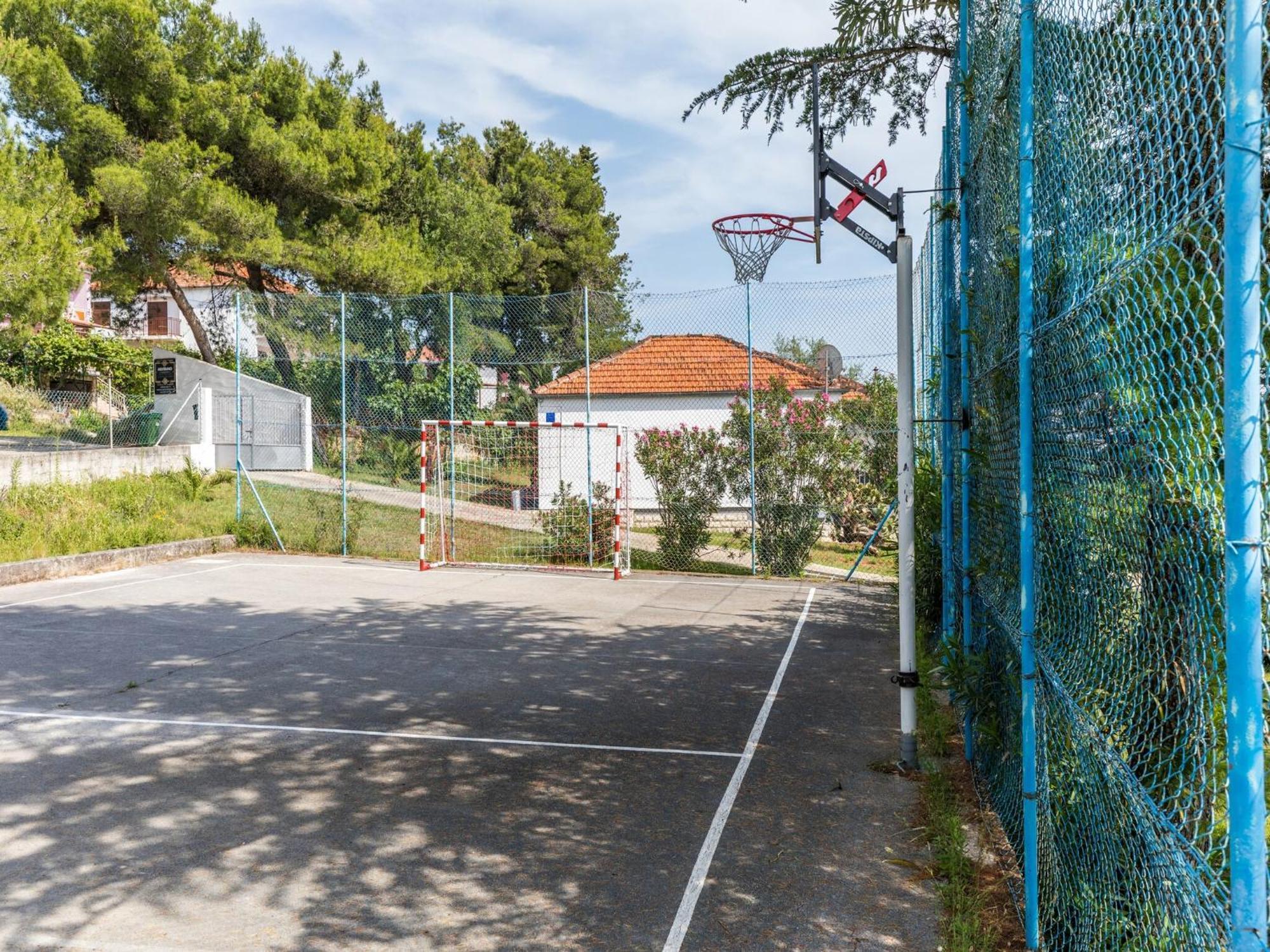 Scenic Holiday Home In Bibinje Near Sea Bagian luar foto